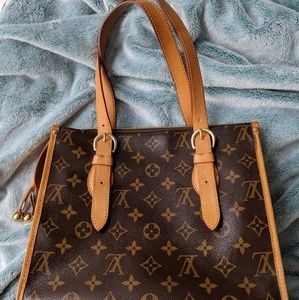 Vintage Louis Vuitton Purse $125